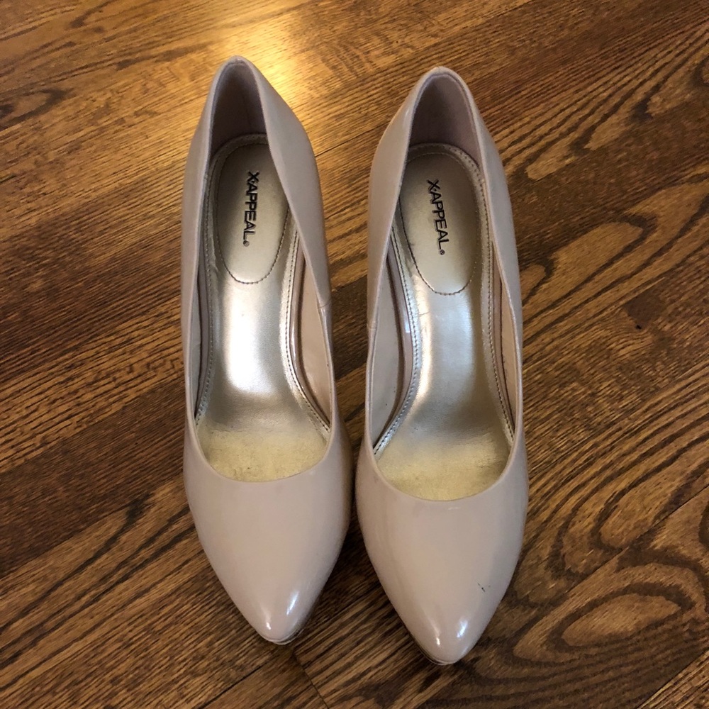 NUDE HEELS